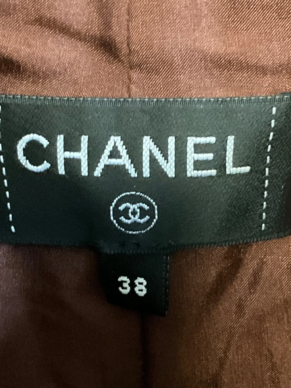 CHANEL BURGUNDY 2022 SILK LINED LAMBSKIN LEATHER PANTS WITH CC LOGO JEWEL BUTTON